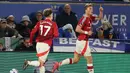 Manchester United membuka keunggulan pada menit ke-28 lewat tendangan keras mendatar Rasmus Hojlund. (Adrian Dennis/AFP)