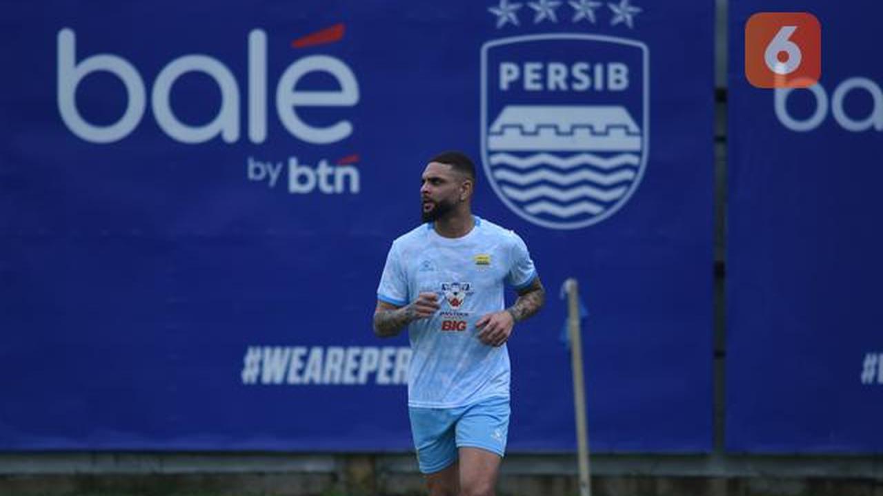 Layvin Kurzawa Resmi Tinggalkan Persib, Kirim Ucapan Perpisahan yang Menyentuh