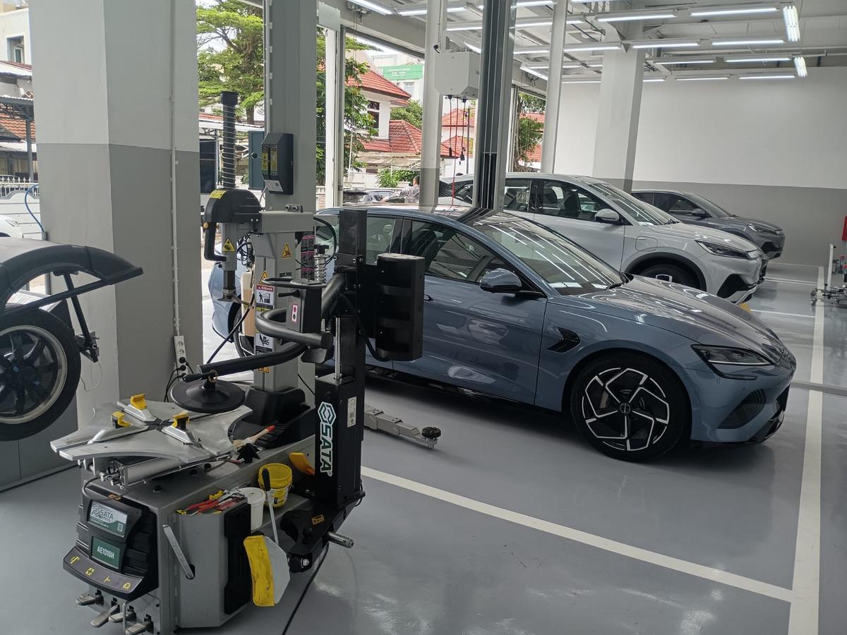 Dealer BYD Harmoni Slipi