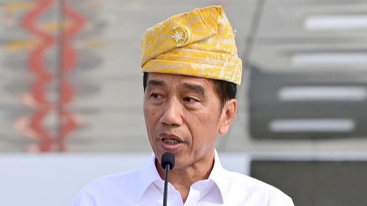 Jokowi Berhentikan Khofifah-Emil Dardak dari Gubernur dan Wakil Gubernur Jatim