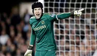 Petr Cech - Penjaga gawang legendaris Chelsea ini bertengger di posisi teratas sebagai raja clean sheets di Liga Inggris. Petr Cech mencatatkan penampilan luar biasa di bawah mistar gawang dengan 202 clean sheets. (AFP/Ian Kington)