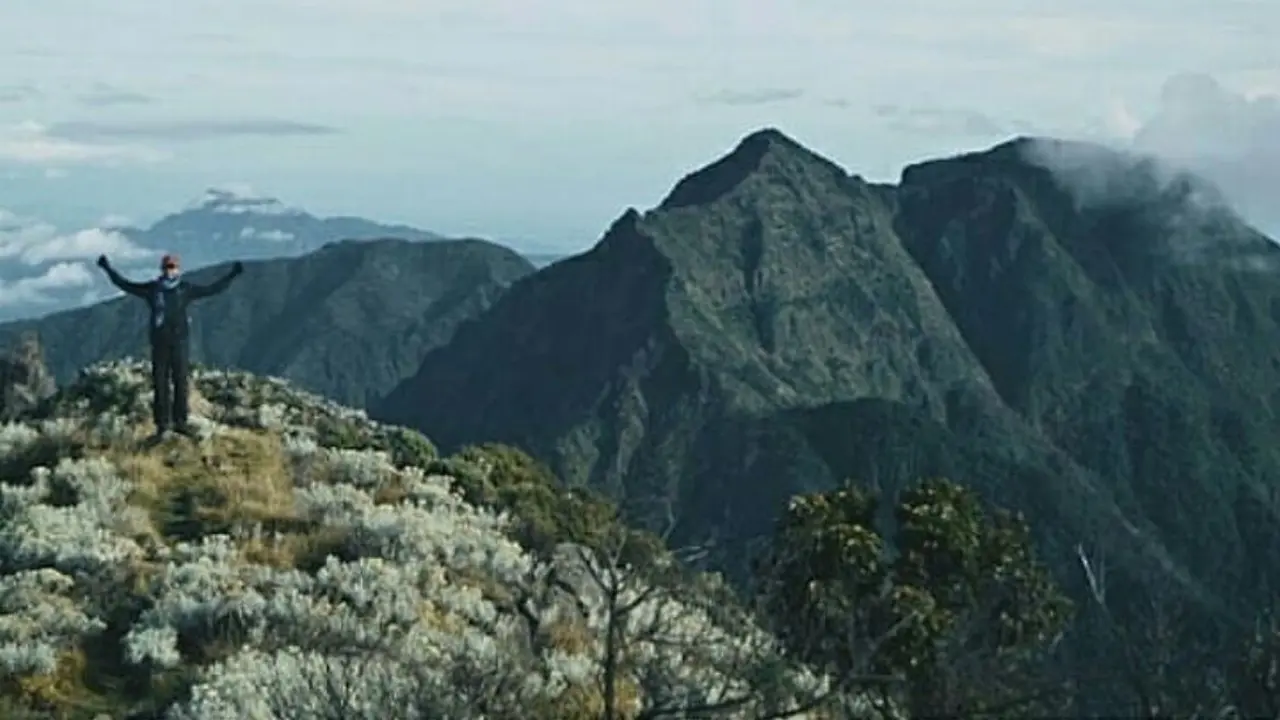 Pemandangan di Gunung Lompobattang