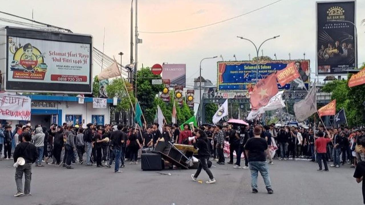 Jakarta Kembali Dikepung Demo, Ini Tiga Titik Lokasi Massa Berkumpul