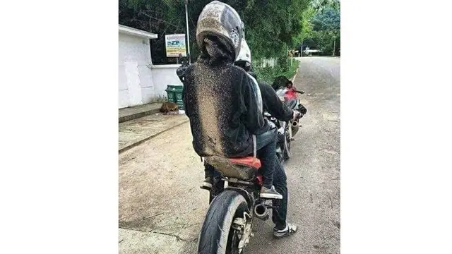 6 Momen Apes saat Pacaran Naik Motor Gede Ini Tak Terhindarkan (sumber: Instagram.com/bangopang_)