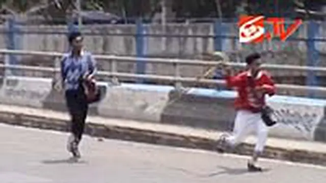 Tawuran Pelajar Bahayakan Pengguna Jalan