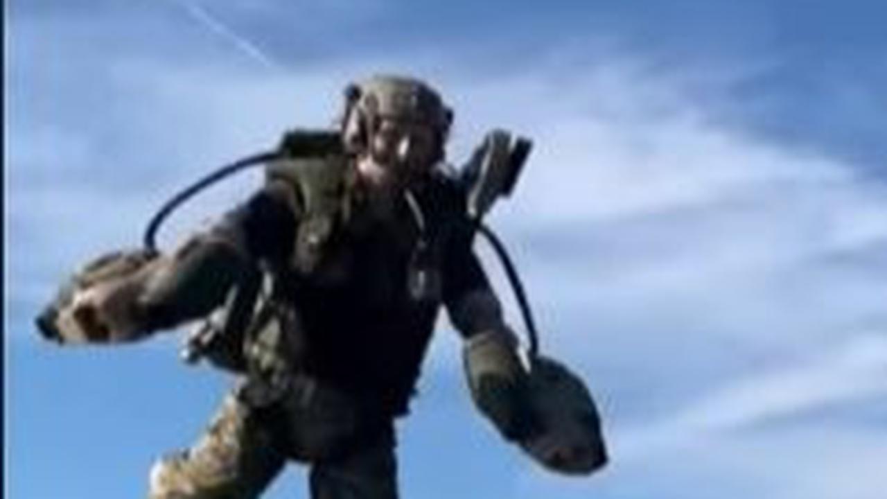 Bagaimana tidak, terlihat para tentara ini bisa terbang tanpa menggunakan pesawat. Melainkan hanya mengenakan setelan jetpack tersebut.<br>