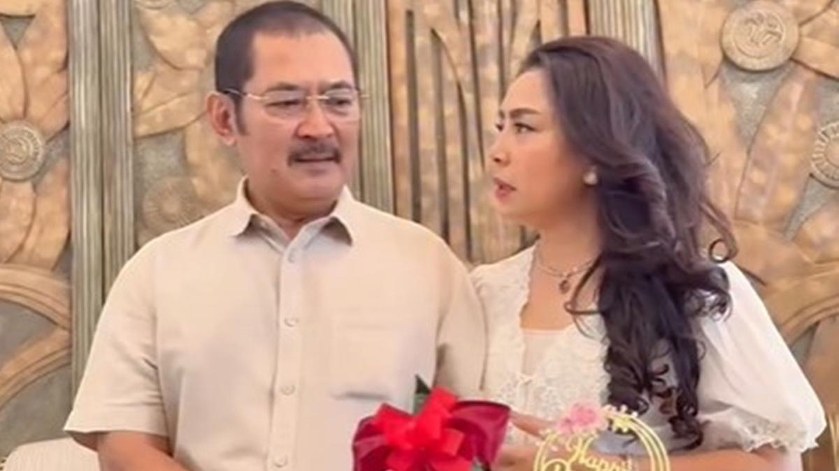 6 Potret Sederhana Ulang Tahun Mayangsari ke-54, Penuh Syukur dan Kebersamaan