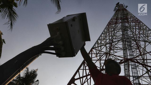 Melihat Perawatan Tower Telekomunikasi di Kepulauan Seribu