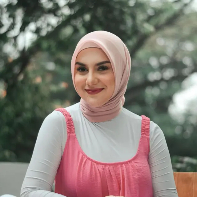 6 Artis Ini Putuskan Berhijab Usai Menikah, Pesonanya Kian Terpancar
