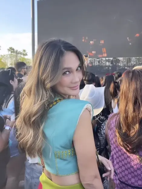 Tampilan Luna Maya Bergaya Bohemian Pamer Perut Rata di Coachella Minggu ke-2
