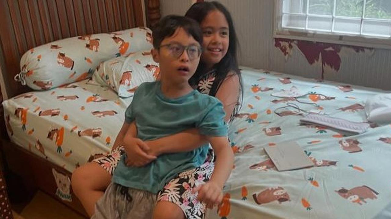 5 Potret Anak Kembar Cynthia Lamusu dan Surya Saputra yang Makin Memesona, Jadi Idola