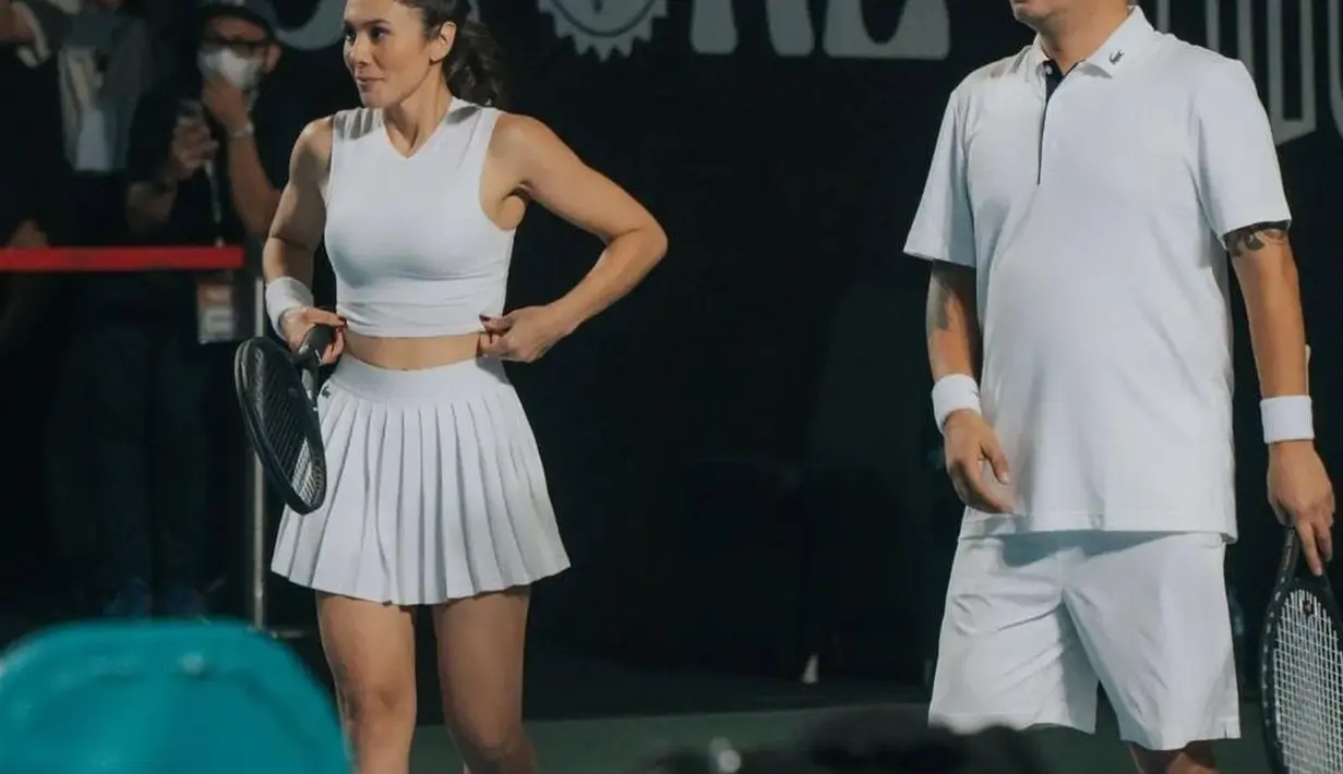 Melakukan pertandingan ganda campuran, ia berpartner dengan Gading Marten. Mereka melawan Enzy Storia dan Dion Wiyoko di laga utama pertandingan pada Sabtu, 12 November 2022. [instagram/wulanguritno]