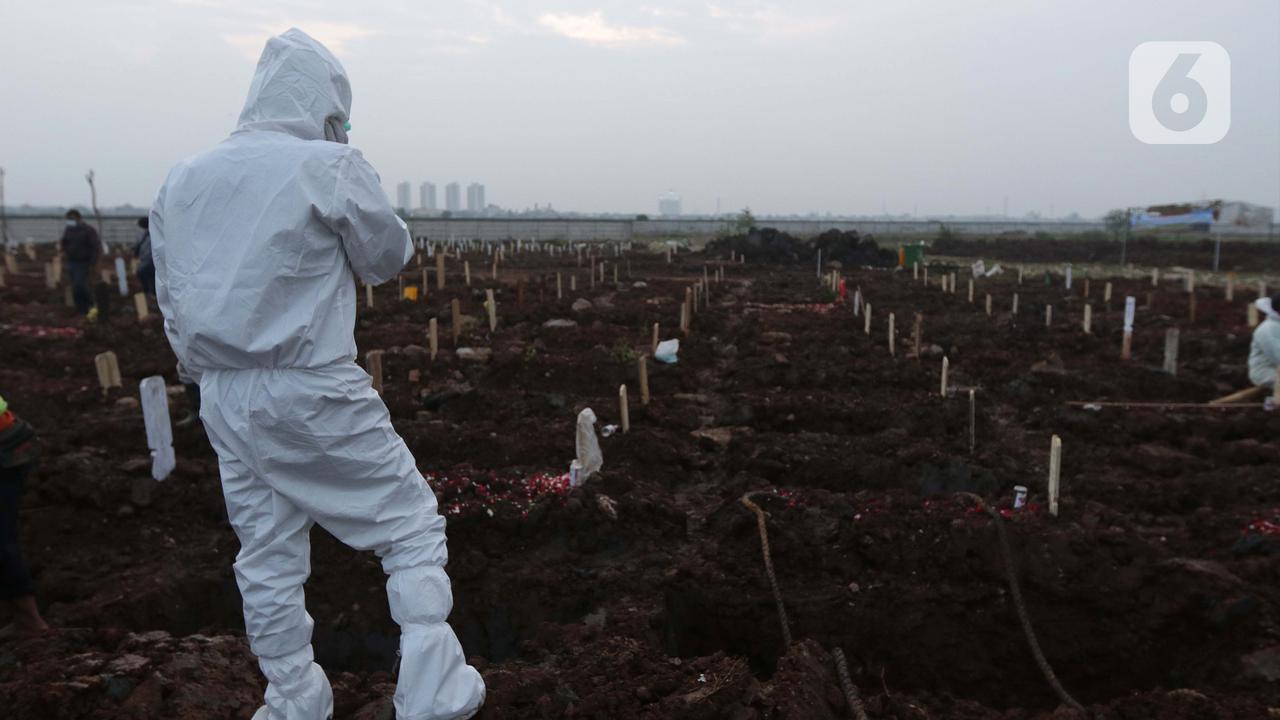 FOTO: TPU Rorotan Sudah Terisi 900 Jenazah dengan Protokol Covid-19