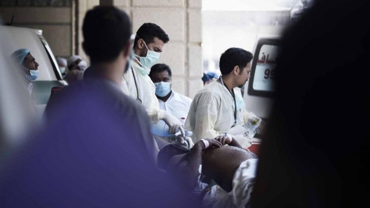 Kesibukan ambulans mondar-mandir evakuasi jemaah haji di Mina