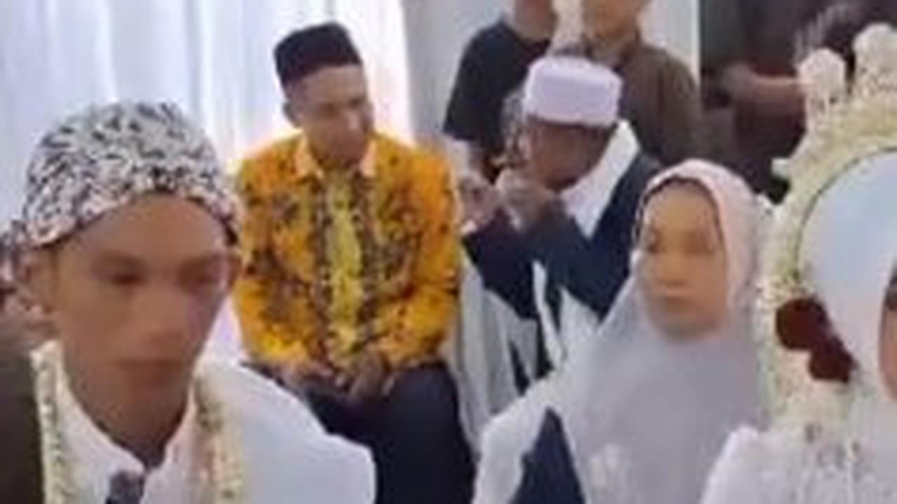 Momen Pernikahan Pasangan ini jadi Sorotan, Saking Banyaknya Mahar Dihitung Pakai Mesin Uang di Depan Penghulu dan Tamu