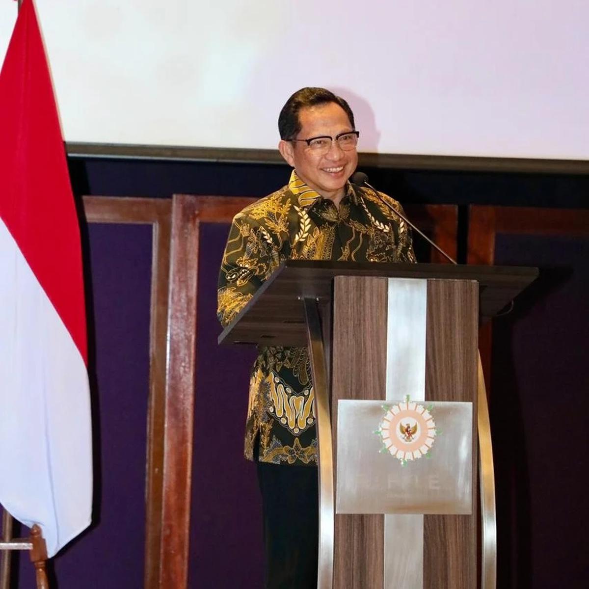 Mendagri Tito Karnavian saat keluarkan Surat Edaran (SE) Menteri Dalam Negeri No. 000.2.3/1171/SJ tanggal 8 Maret 2026