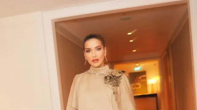 Elegan dalam Balutan Nude, Gaya Tasya Farasya di Acara Bvlgari Bisa Jadi Inspirasi Baju Lebaran