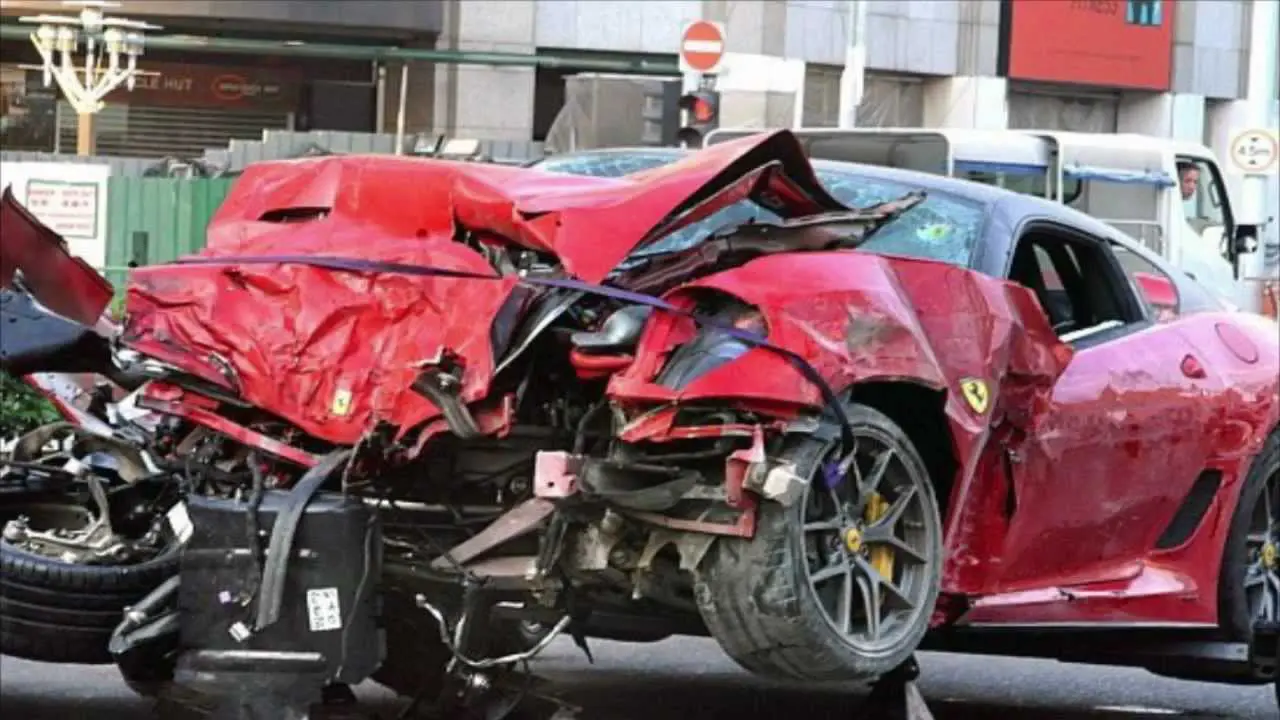3 Kecelakaan Sadis oleh Sportcar Maut