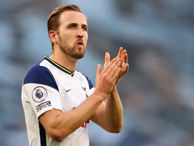 Manchester City gagal memboyong Harry Kane setelah resmi menyatakan akan tetap bertahan di Tottenham Hotspur pada musim ini. Kabarnya The Citizen menawar Kane dengan nilai 100 juta poundsterling dan tambahan bonus. (Foto: AFP/Pool/Richard Heathcote)