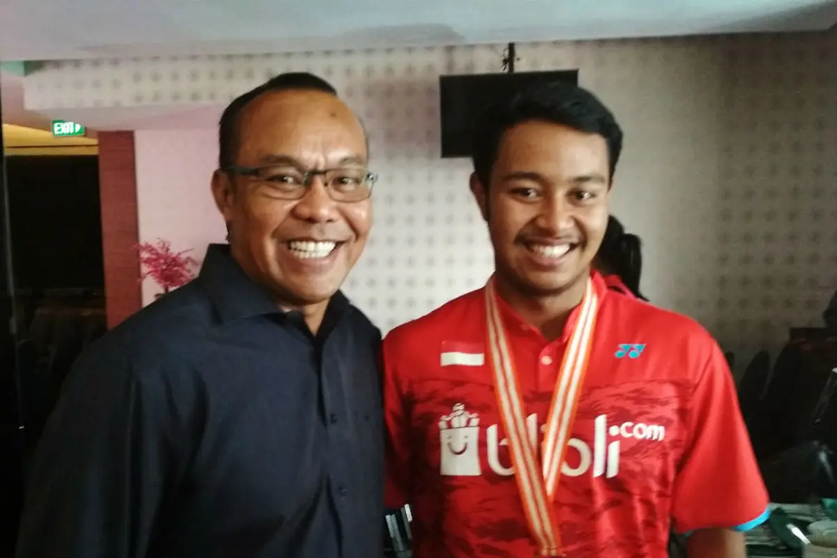 Rehan Naufal Kusharjanto, Tri Kusharjanto