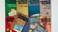 Seri buku James Bond edisi Pan Books. (Dok. Instagram/@ianflemings007/https://www.instagram.com/p/Ck_WCbSjKRa/?hl=en)
