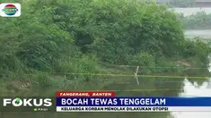 Menurut warga di lokasi kejadian, sebelum tenggelam keduanya terlihat bermain di pinggir danau sambil membawa jaring untuk mencari ikan.