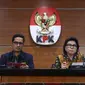 KPK menggelar konferensi pers terkait dugaan suap pengadaan kapal ke Filipina, Jakarta, Jumat (31/3). KPK menyita 25 ribu dolar AS dan menahan 4 tersangka. (Liputan6.com/Helmi Afandi)