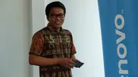 Karmin Winata, Editor Citizen6 di Liputan6.com di sesi mentoring 10 finalis Inspiration Hunt menjelang Lenovo SIAP MAJU! Youth Festival di Jakarta, Jumat (19/8/2016). (Liputan6.com/Jeko Iqbal)
