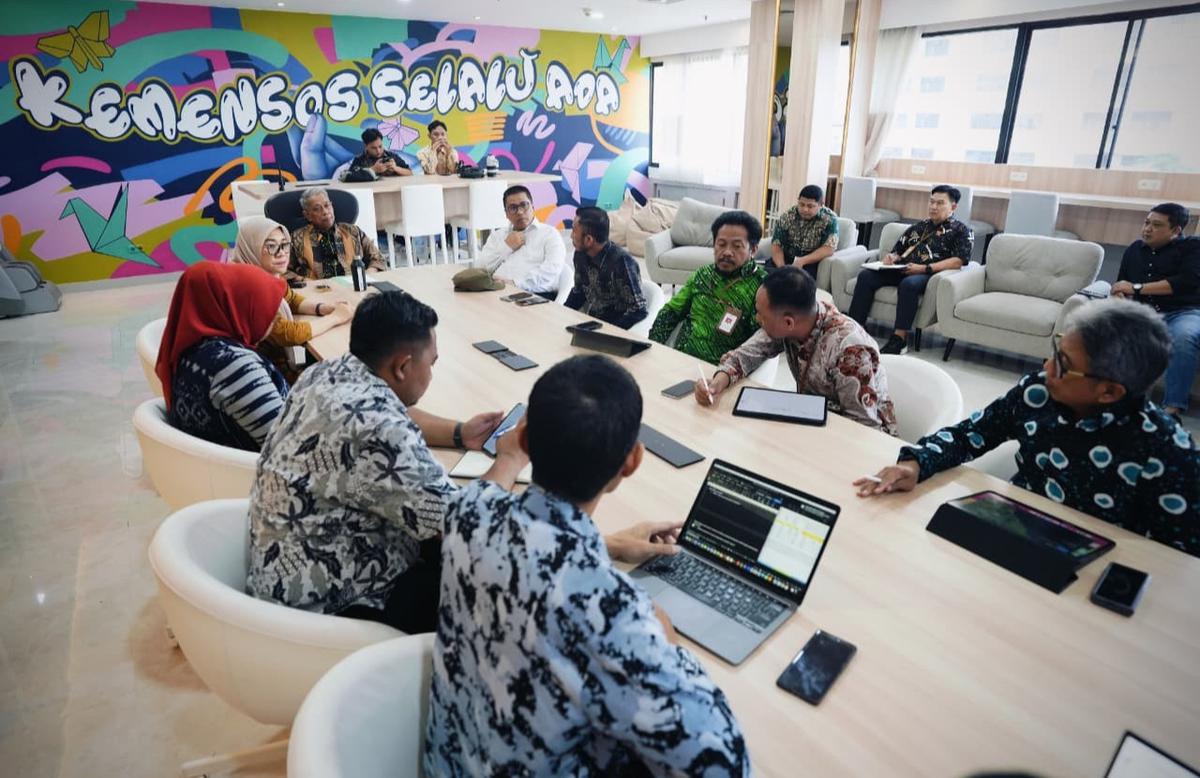 Wamensos Agus Jabo Priyono saat audiensi dengan para kepala daerah di Kantor Kementerian Sosial, Jakarta Pusat, Selasa (26/8/2025).