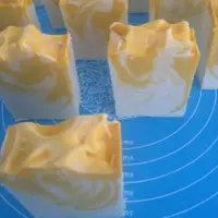 Serupa makanan, sabun ini mampu mengecoh siapa saja yang melihat sepintas. (Via: facebook.com/thisisinsider)