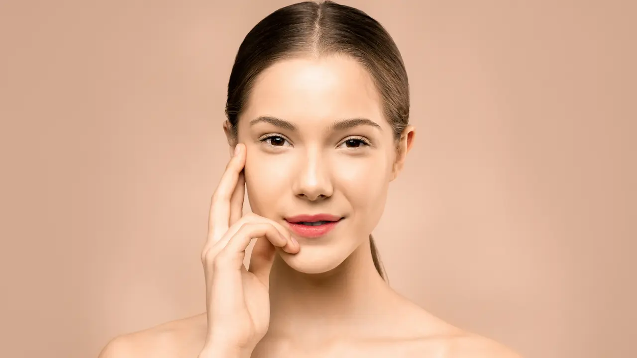 Eye Serum Viral dengan Aplikator Pijat Unik untuk Redakan Puffy Eyes dan Dark Circle