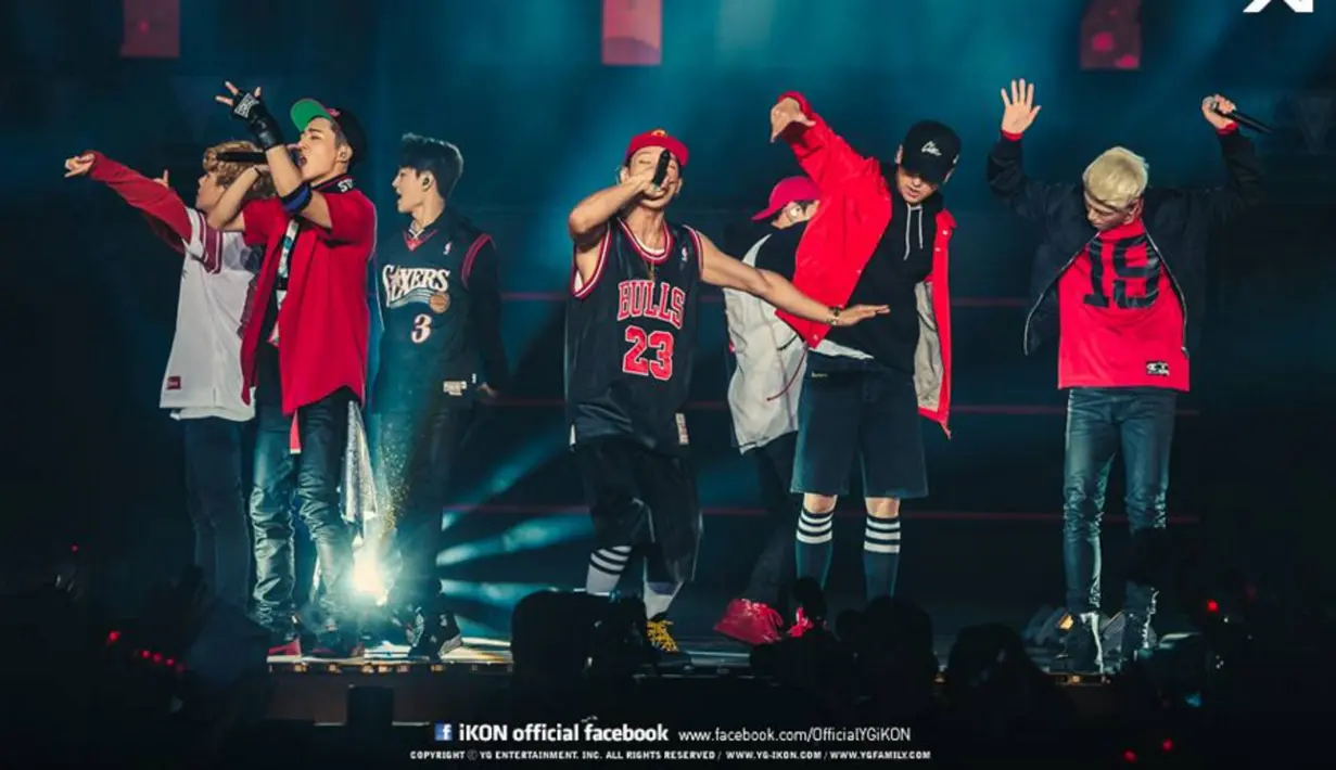 iKON, pendatang baru asuhan YG Entertainment memukau dengan membawakan lagu dari album debutnya, termasuk single pemanasan My Type. (YG Entertainment)