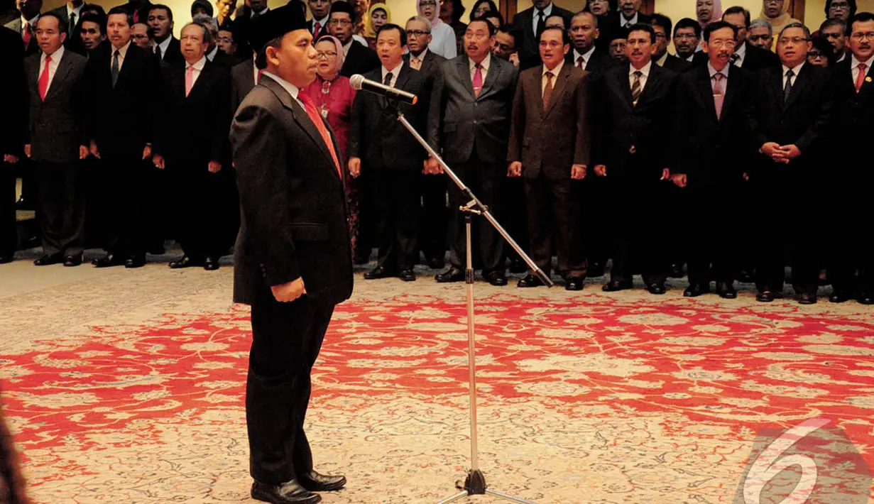 Wali Kota Jakarta Pusat tersebut ditunjuk sebagai Sekda DKI menggantikan posisi Fajar Pandjaitan yang telah mundur sejak April 2013 lalu, Jakarta, Jumat (11/7/2014) (Liputan6.com/Faizal Fanani)