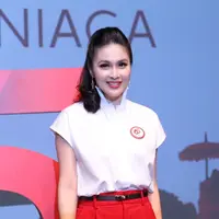 Sandra Dewi hadir dalam Perayaan 65 Tahun CIMB Niaga di XXI Lounge Plaza Senayan, Jakarta, Selasa (4/2/2020). (Daniel Kampua/Fimela.com)