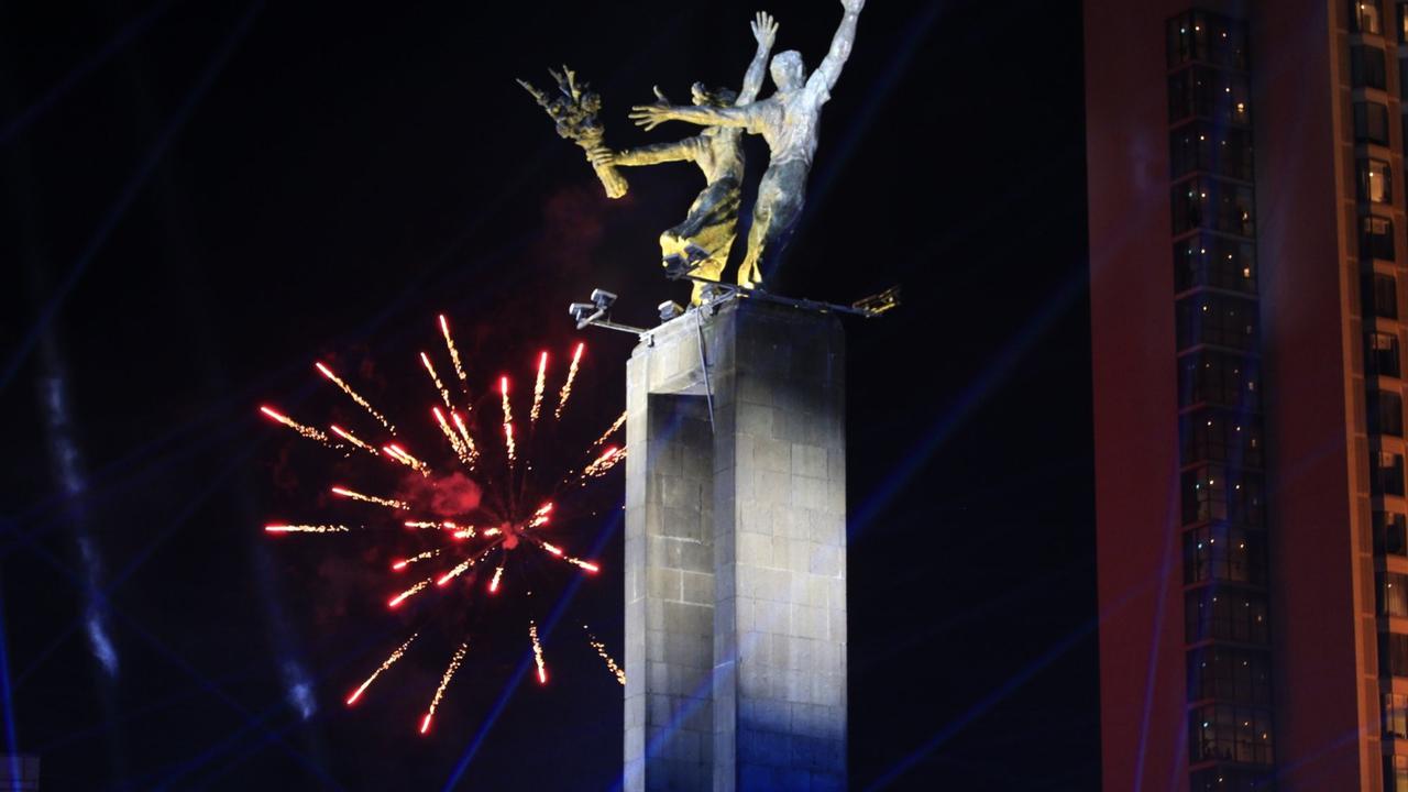 Malam Tahun Baru 2025 di Bundaran HI