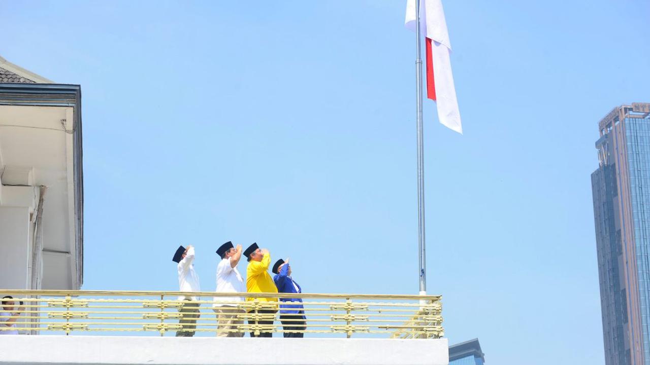 Koalisi Gerindra bersama 3 partai lainnya, menurut Hariqo, lebih 'adem' daripada koalisi parpol yang digawangi NasDem dan PDIP.