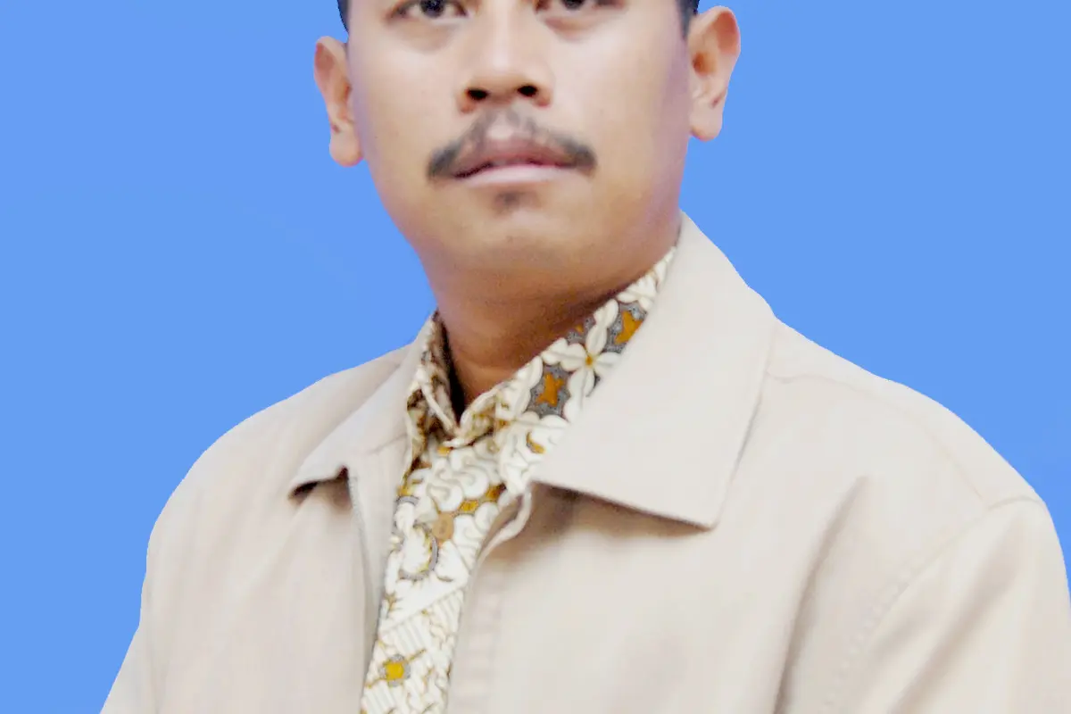 Pengamat Politik Undip Semarang, Teguh Yuwono