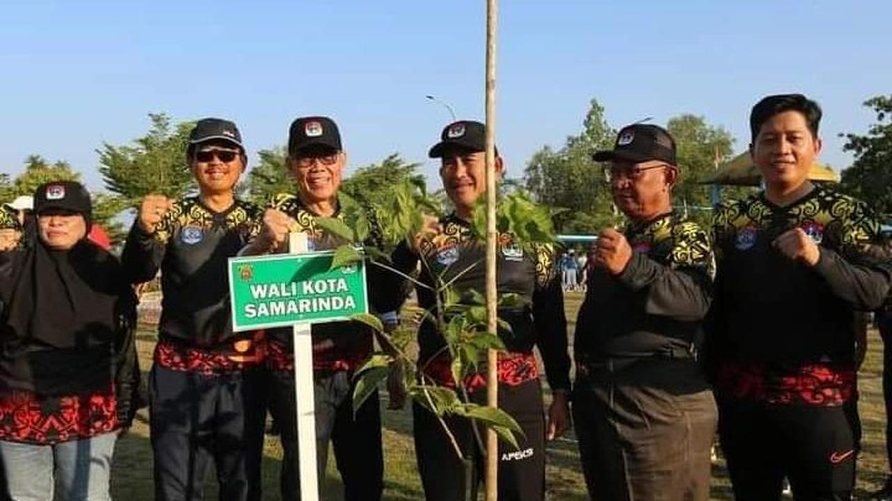 Selain itu, peserta Rakor APEKSI Komwil V Kalimantan juga diajak untuk mengikuti beberapa rangkaian lomba tradisional seperti Gasing, Panahan dan Egrang.&nbsp;