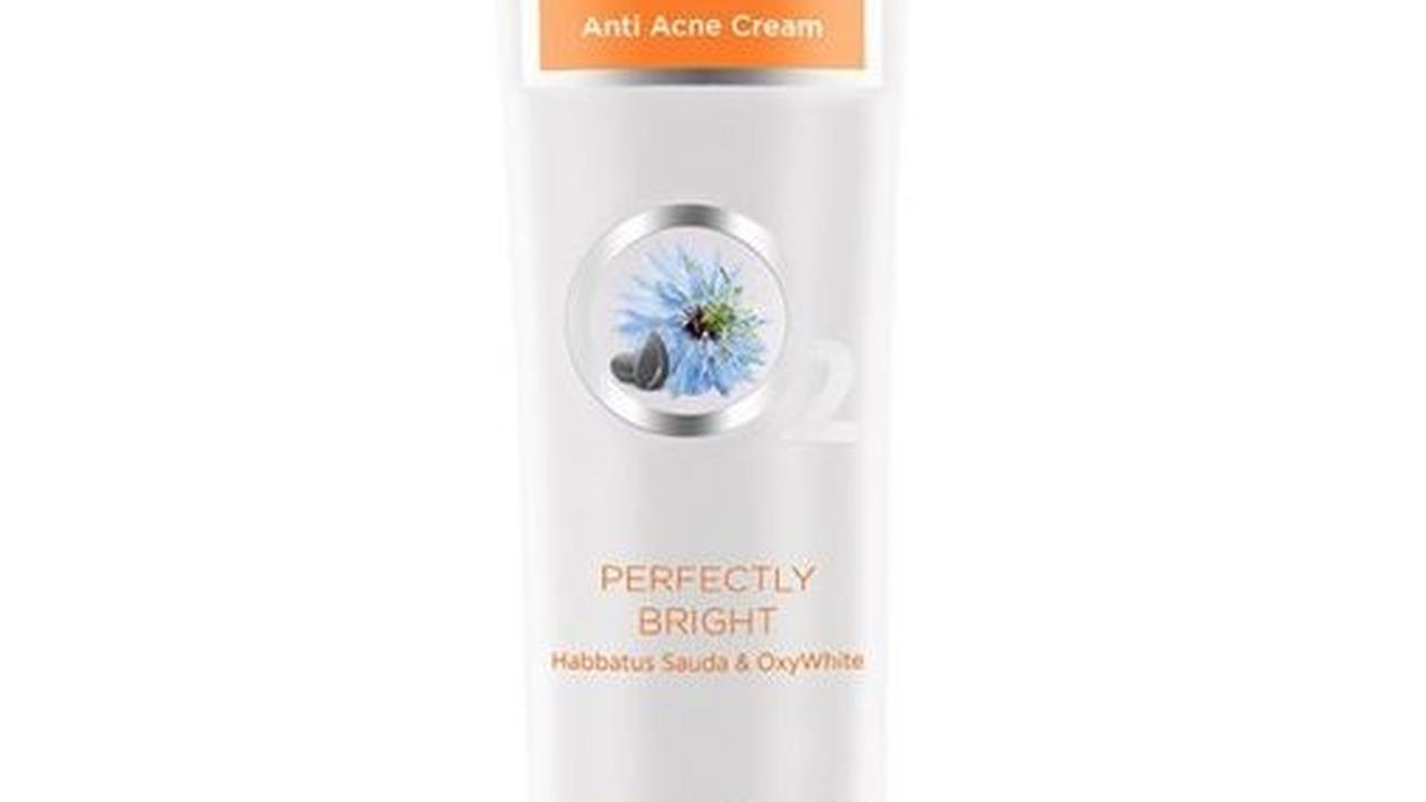 6. Safi White Expert Oil Control & Anti Acne Cream