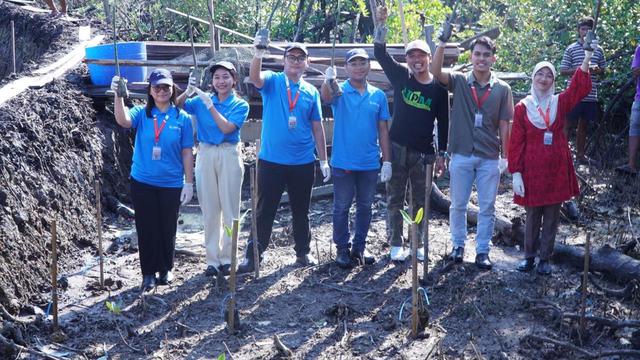 Pertamina Foundation menggelar program Cross Visit Desa Energi Berdikari Sobat Bumi (DEB SoBI) di Balikpapan, Kalimantan Timur, sambil jalan-jalan ke Ibu Kota Nusantara (IKN). (Liputan6.com/Jayadi Supriadin)