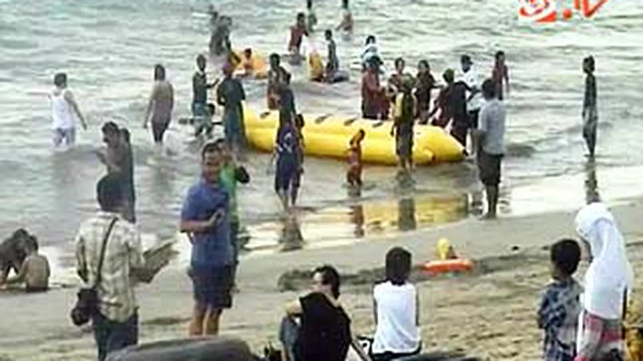 111227aliburan-anyer.jpg