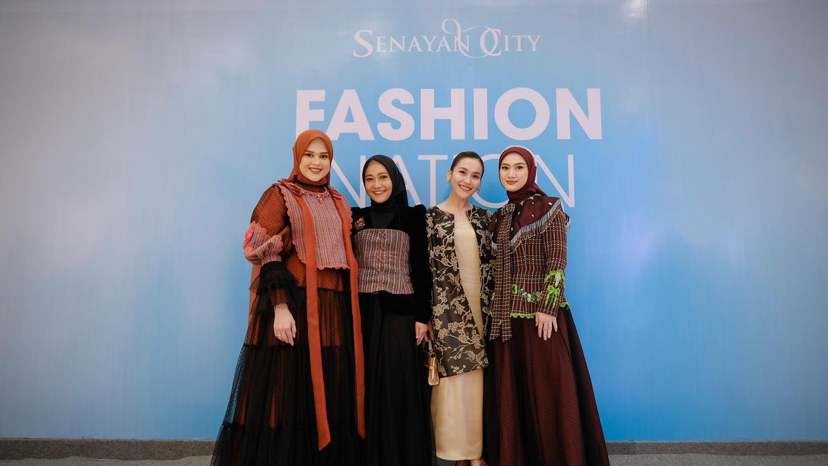 Penampilan Cut Meyriska dan Melody Laksani Tampil Modern Dibalut Tenun Baduy