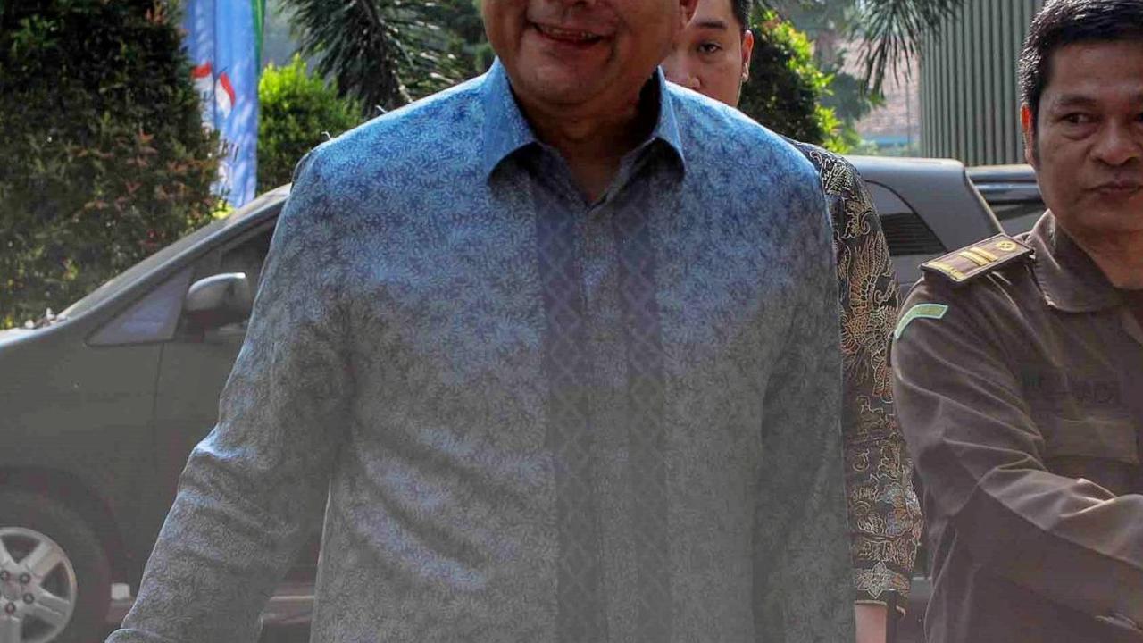 Hingga pada akhirnya M Lutfi memenuhi panggilan Kejagung pada hari Rabu (9/8/2023) ini.