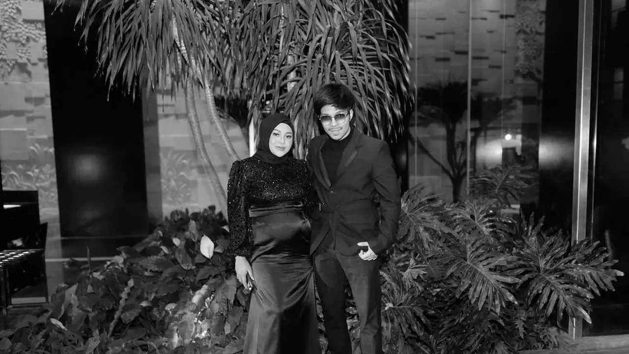 Aurel Hermansyah dan Atta Halilintar hadiri pernikahan Valencia Tanoe dan Kevin Sanjaya. (Foto: Instagram aurelie.hermansyah)