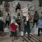 Ratusan ton beras warga miskin itu berharga Rp 6 miliar. Targetnya untuk dibagikan kepada ribuan warga miskin di Kota Semarang. (Liputan6.com/Felek Wahyu)