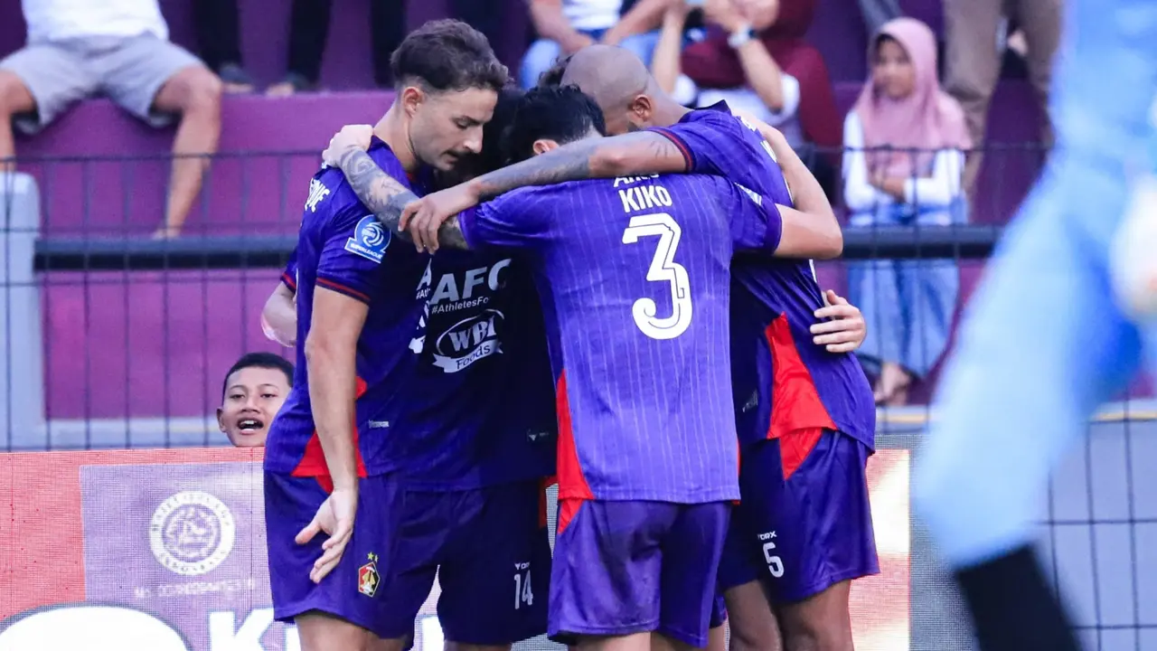 Persik Kediri Vs PSM Makassar
