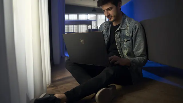 MSI GS66 Stealth. Dok: MSI