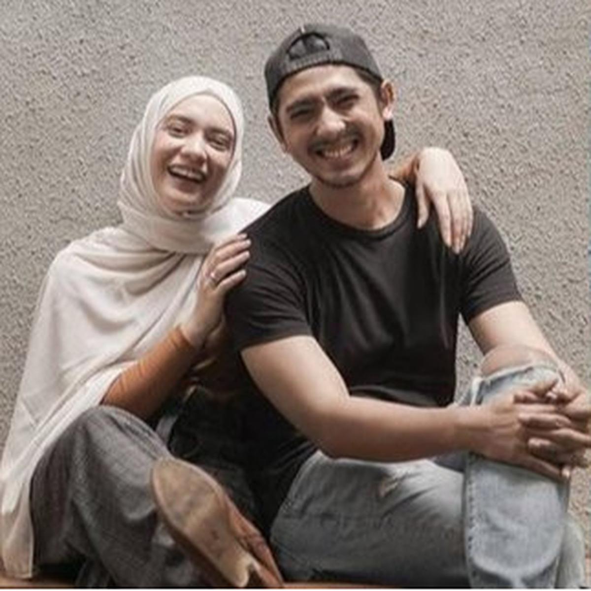 Arya Saloka Resmi Gugat Cerai Putri Anne, 7 Potret Lawas Mereka Saat Pernikahan Bahagia Masih Utuh
