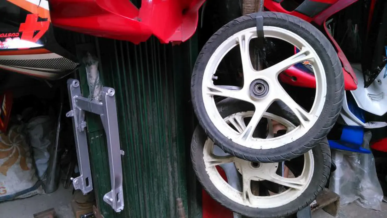 Berburu Velg Motor dengan Harga Miring di Jatinegara