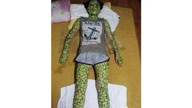 5 Potret Pemakaian Skincare Alami Ini Kocak, Bikin Senyum